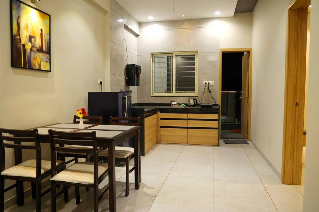 'Sumadhu Homes 301 ' Kolhapur Ngoại thất bức ảnh