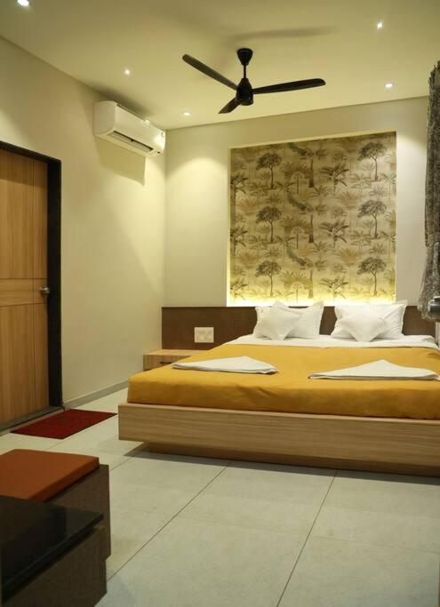 'Sumadhu Homes 301 ' Kolhapur Ngoại thất bức ảnh