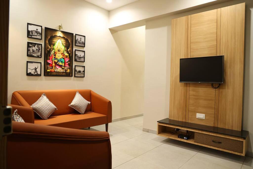 'Sumadhu Homes 301 ' Kolhapur Ngoại thất bức ảnh